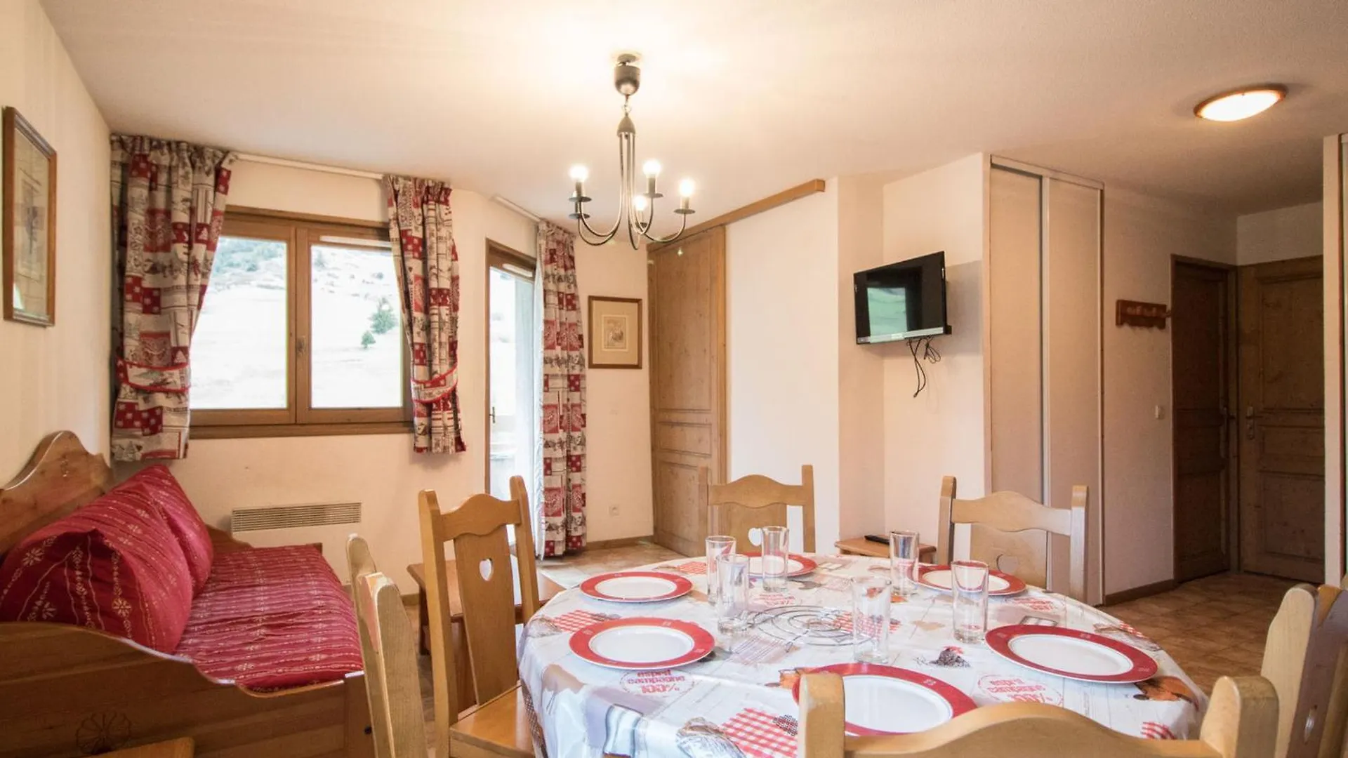Appartement Spacieux Au Pied Des Pistes Pour 6 Personnes, Lanslevillard-Val Cenis - Fr-1-508-11 France